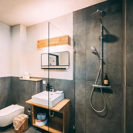 Möttelin Gut Hügle Apartman *
